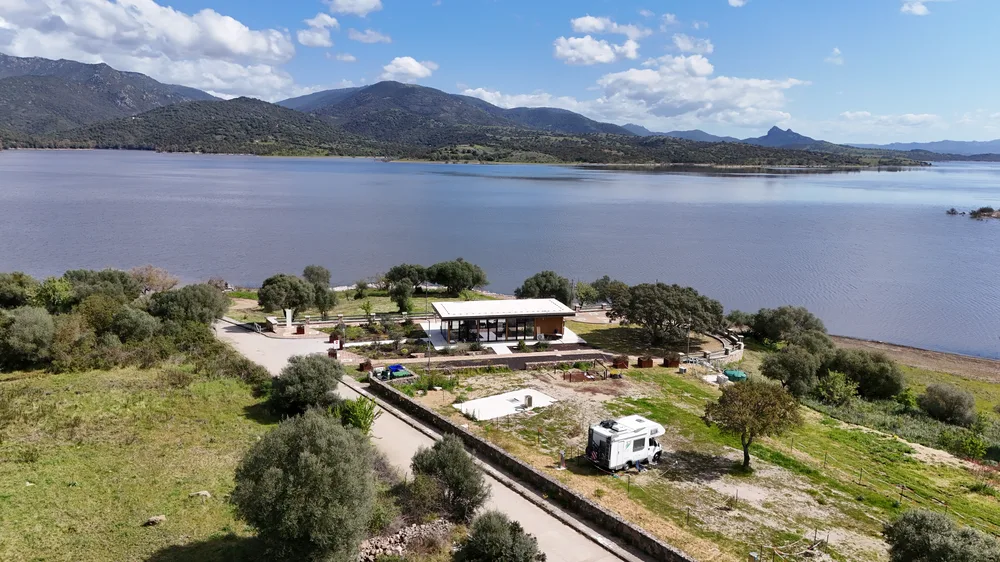 Natura e quiete sul Lago Coghinas, area camper